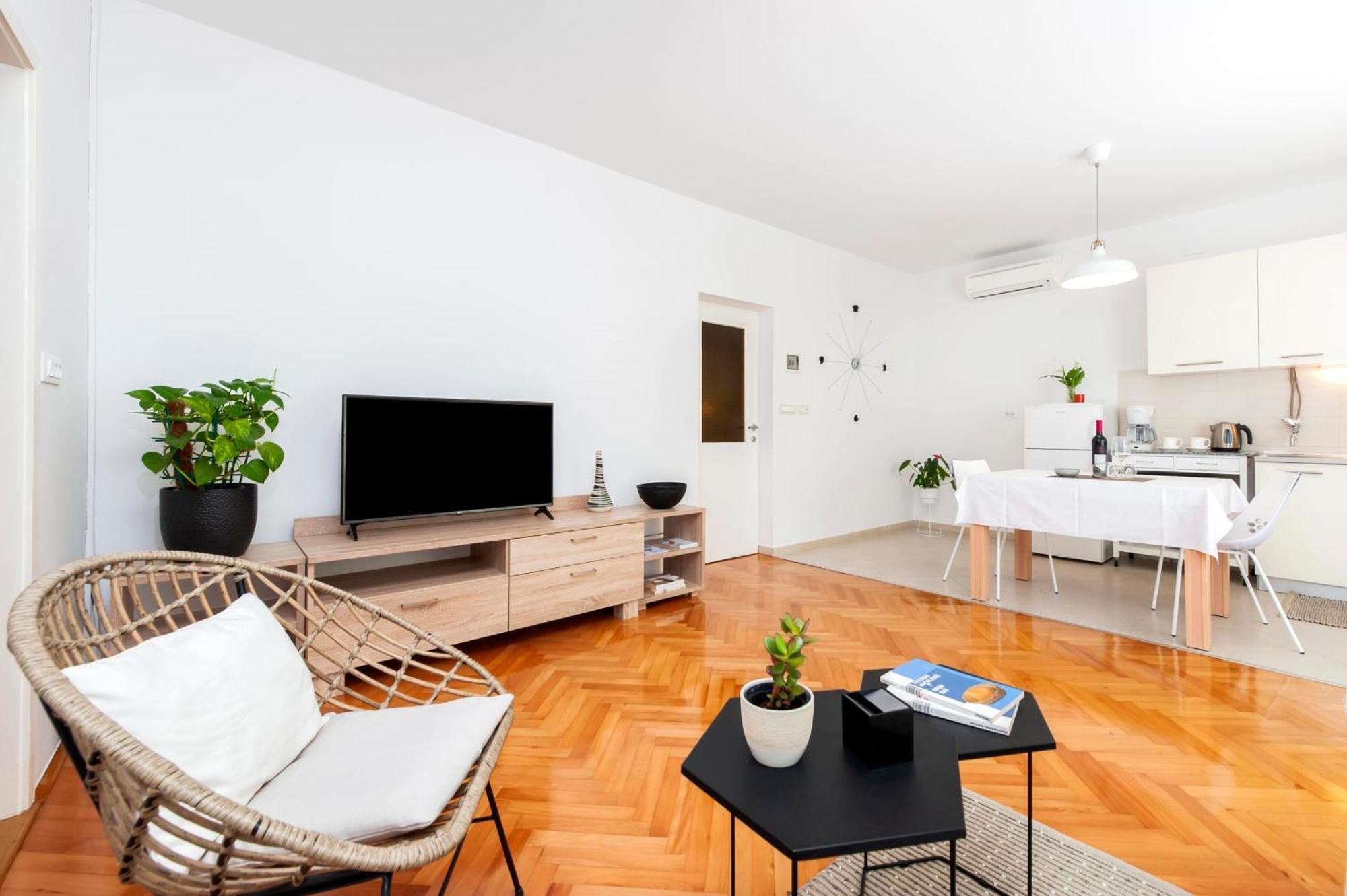 Apartments Magnolia Ровинь Экстерьер фото