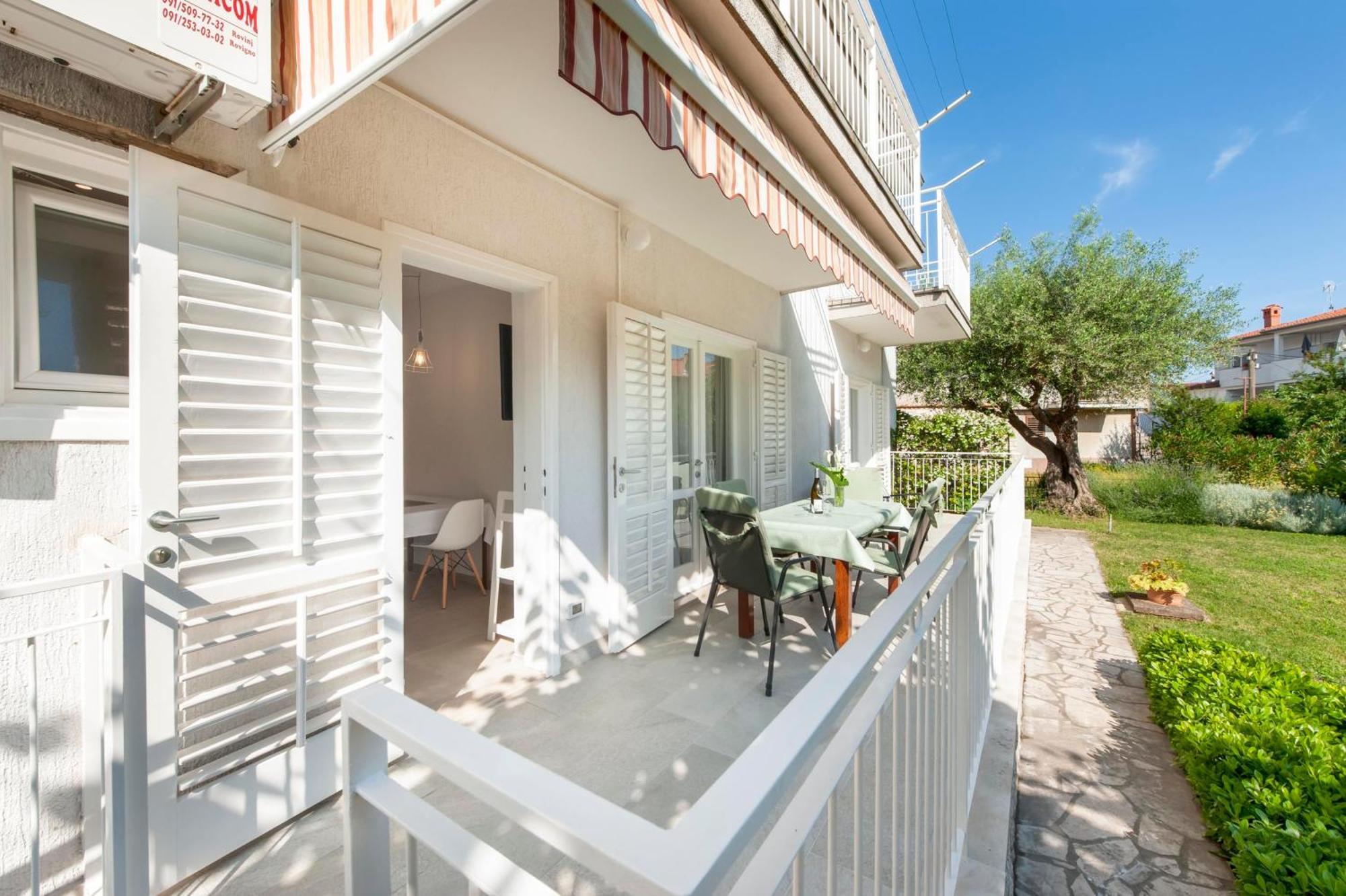 Apartments Magnolia Ровинь Экстерьер фото