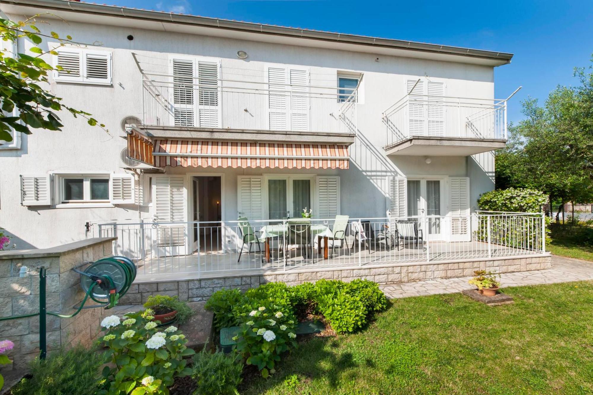 Apartments Magnolia Ровинь Экстерьер фото